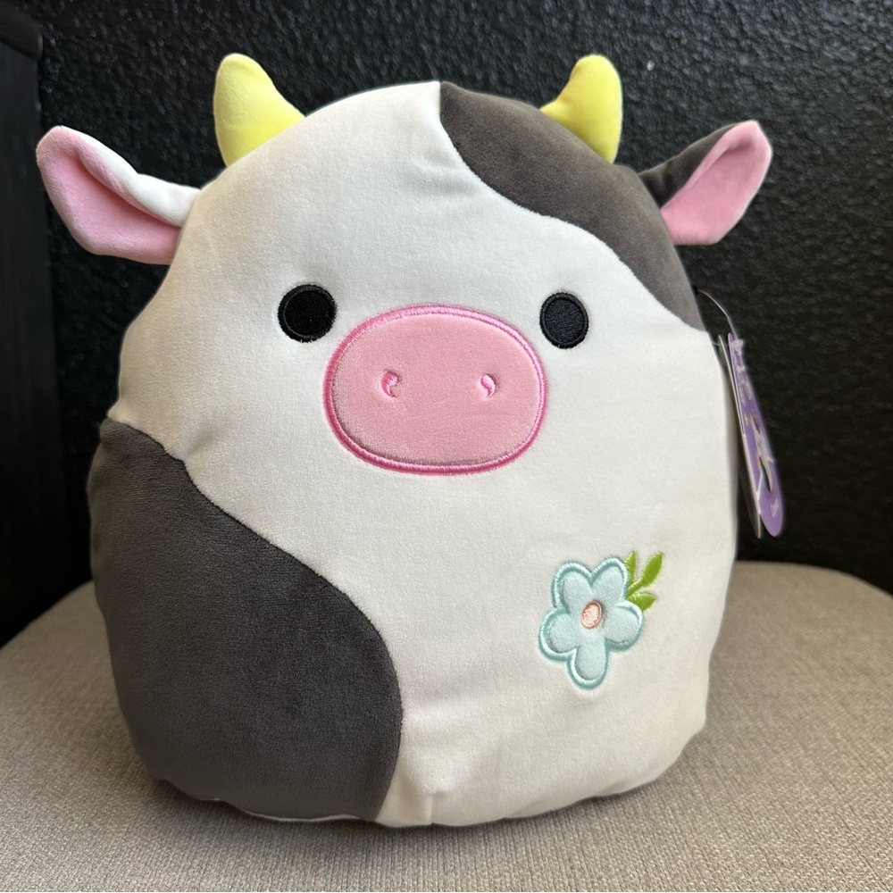 11” 🐮 Connor the Cow 🌸 Easter Squishmallow NWT
